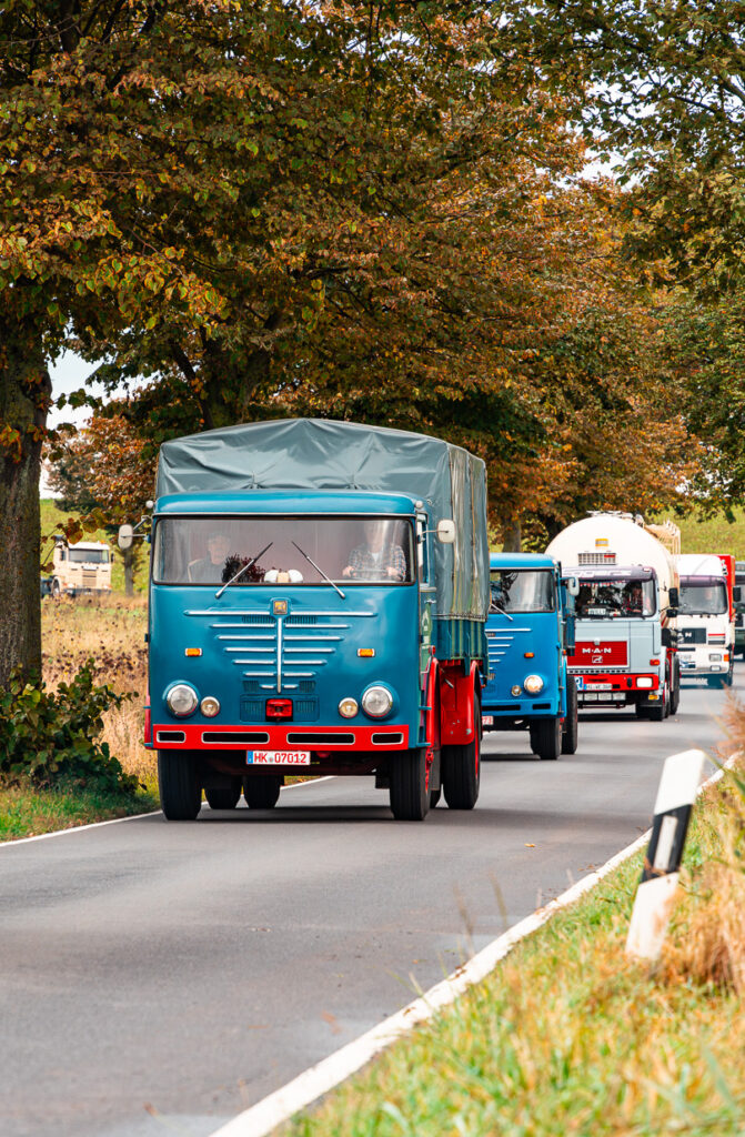 Büssing Lkw Blau