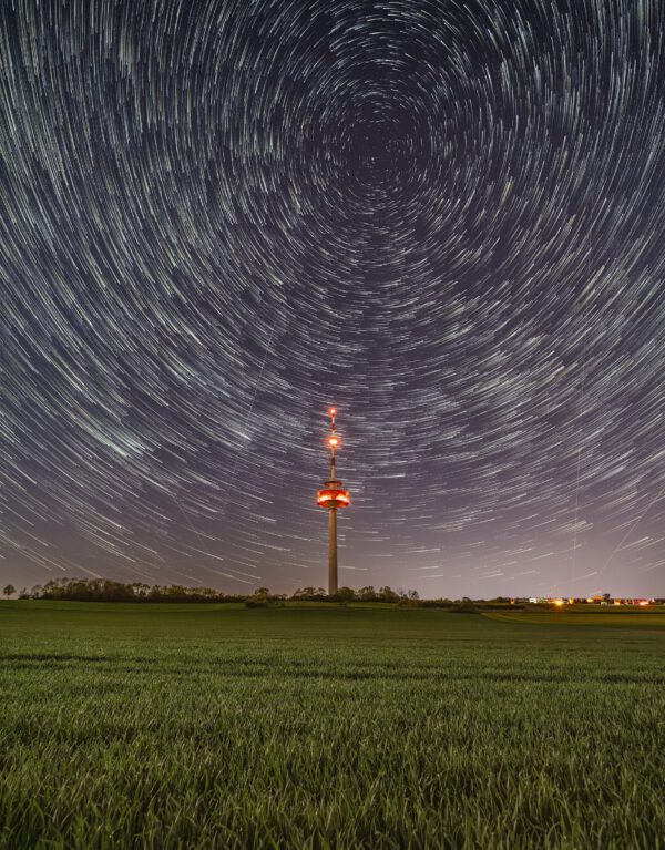 Startrails am Fernmeldeturm